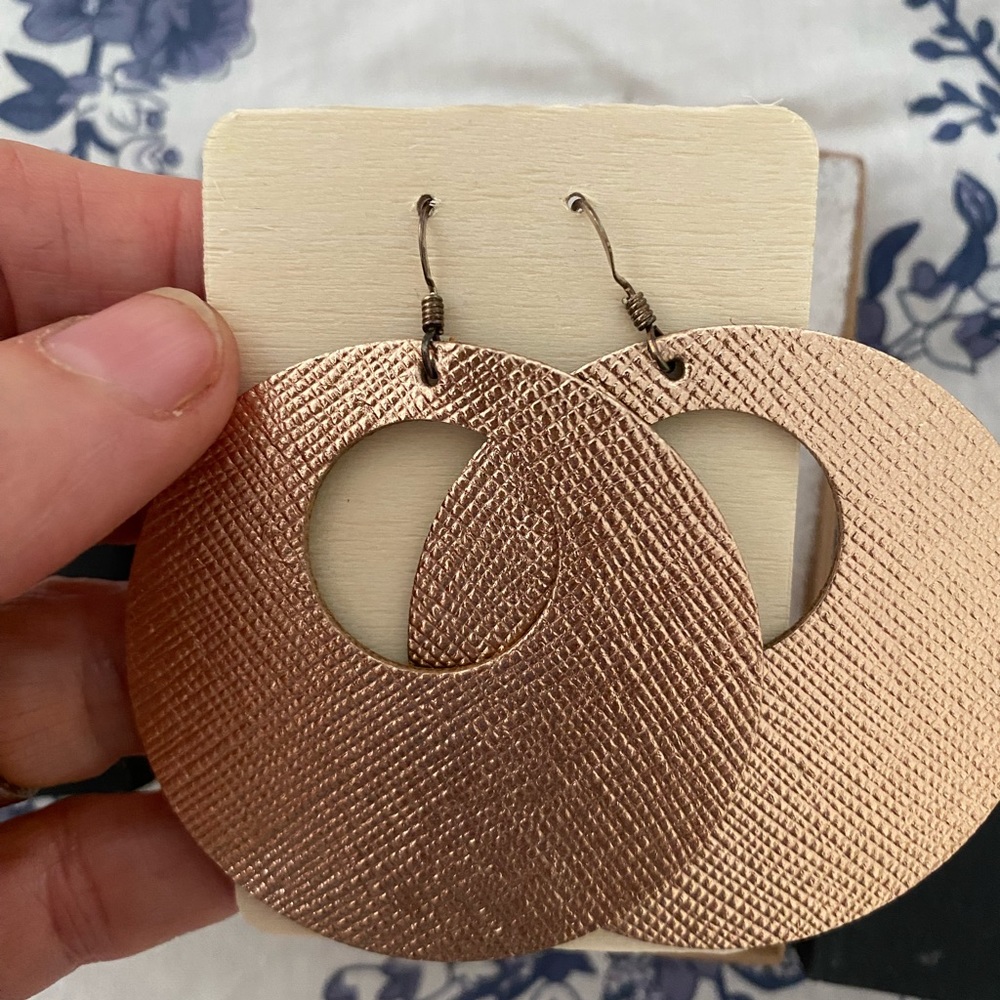 Nickel & Suede Leather Mod Round Earrings in Rose Gold in Like New Condition!